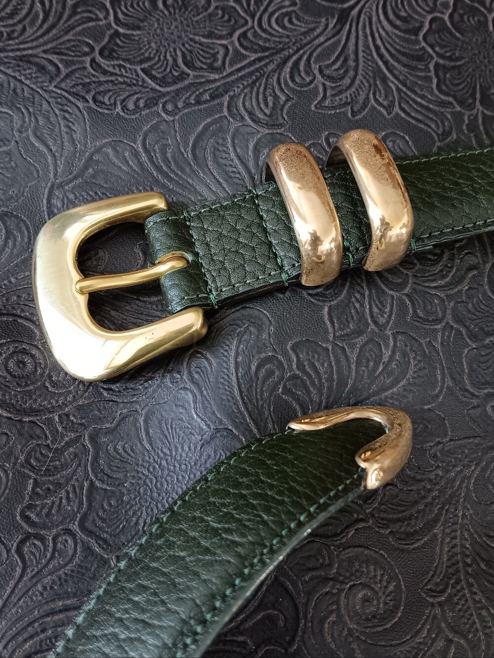 Dooney &Bourke Dark Green Leather Belt with Gold Hardware. Size Small 26-28